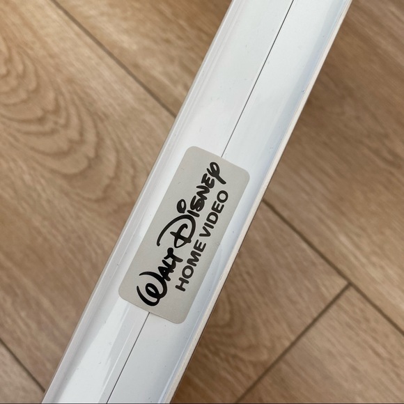 Fun and Fancy Free: 50th Anniversary Walt Disney's Masterpiece - Picture 2 of 5